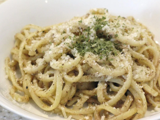 Recetë - Linguine me Salcë Tartufi